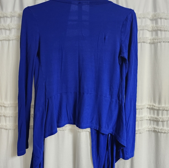 Like new, open cardigan, size small - Picture 5 of 6